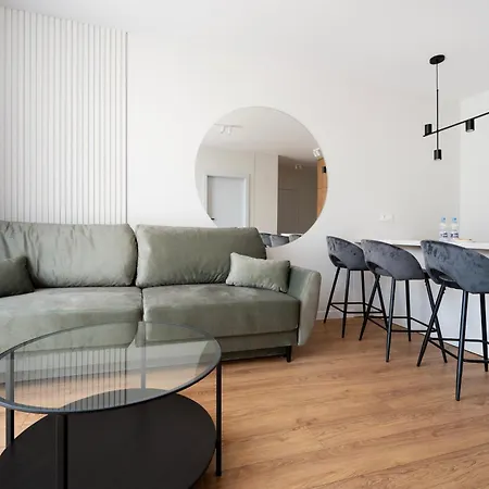 Milionowa Deluxe By Bookinghost * Łódź