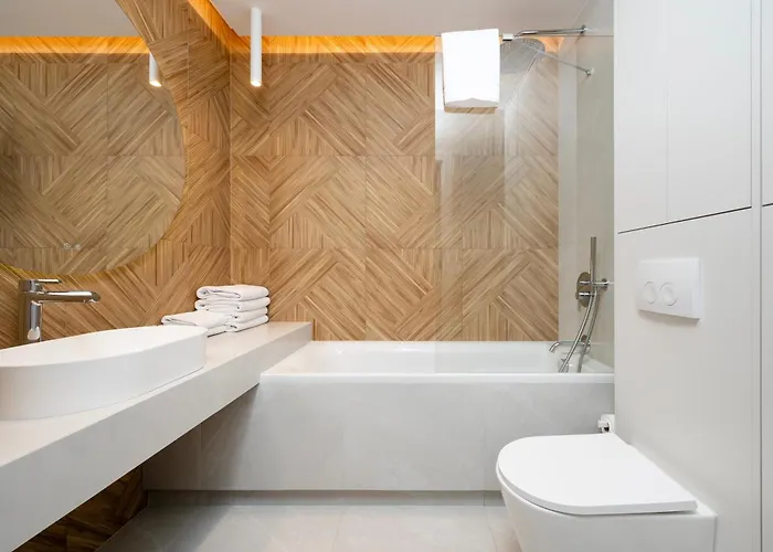 Milionowa Deluxe By Bookinghost * Łódź