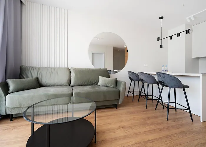 Milionowa Deluxe By Bookinghost * Łódź