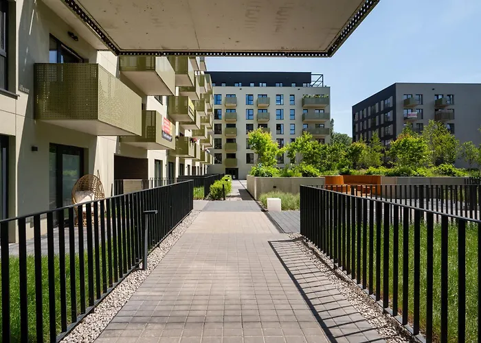 Milionowa Deluxe By Bookinghost * Łódź